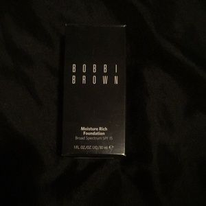 Bobbi Brown moisture rich foundation
